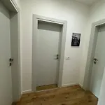 Kreilux Valona * Vlorë