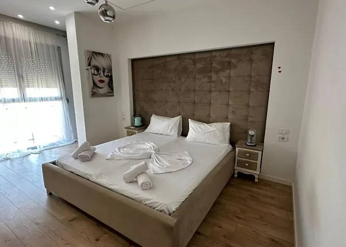 Kreilux Valona Apartment *